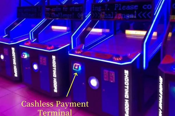 Cashless payment terminal